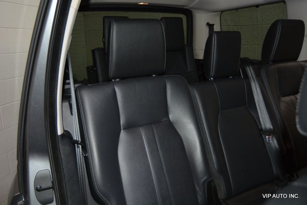 Used 2016 Land Rover LR4 HSE AWD/4WD image 24