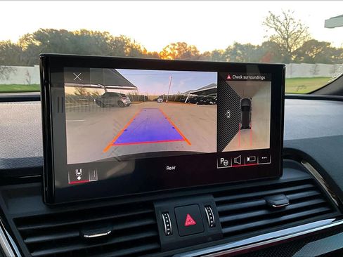 Certified 2025 Audi SQ5 Prestige w/ Prestige Package image 31