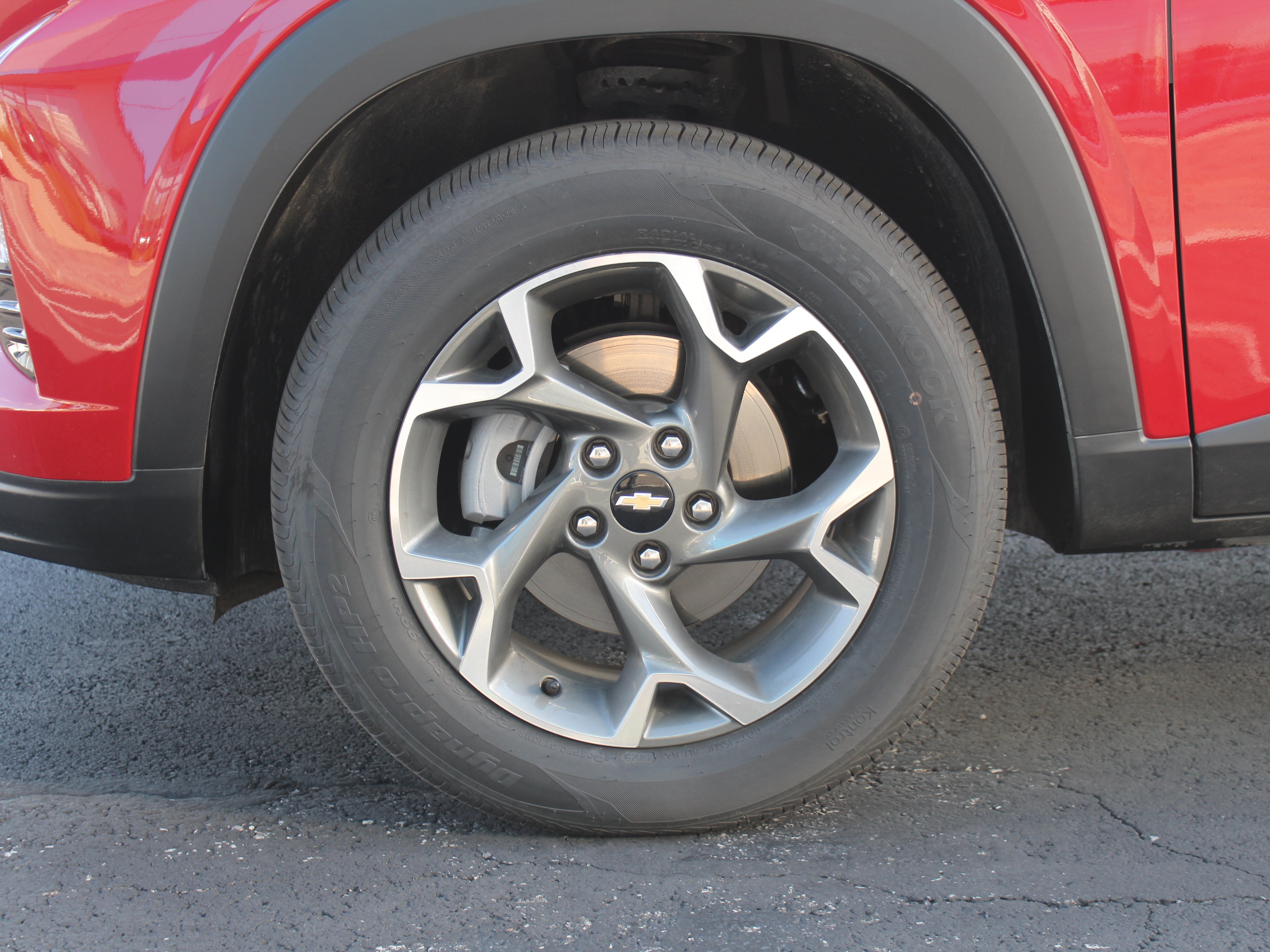 New 2026 Chevrolet Trax LT FWD image 24