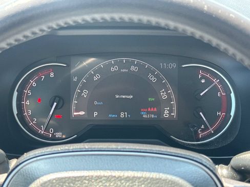 Used 2022 Toyota RAV4 Limited AWD/4WD image 19