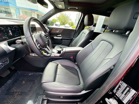 Used 2022 Mercedes-Benz GLB 250 4MATIC w/ Premium Package Lite image 20