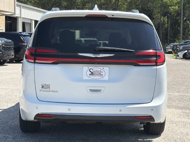 Used 2021 Chrysler Pacifica Touring-L FWD image 8