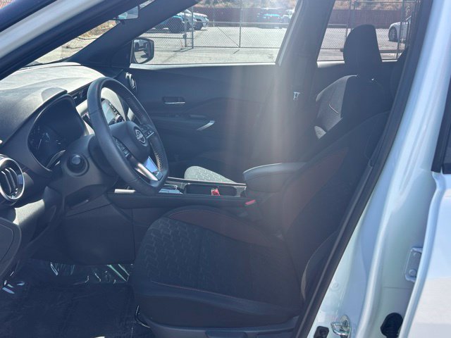Used 2023 Nissan Kicks SR FWD image 21