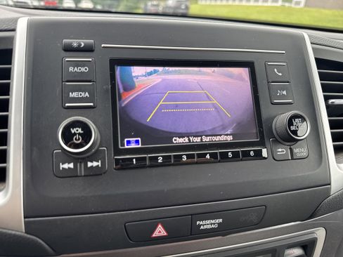 Used 2018 Honda Pilot LX image 18