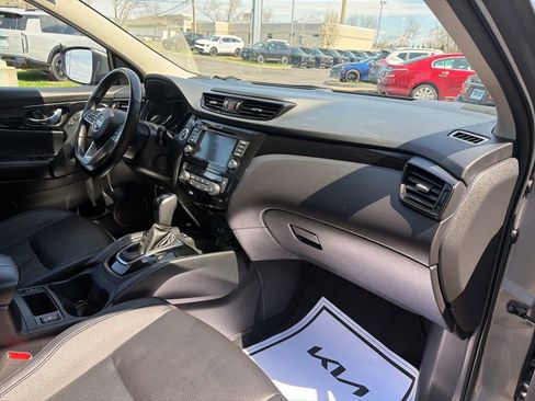 Used 2022 Nissan Rogue Sport SL image 13