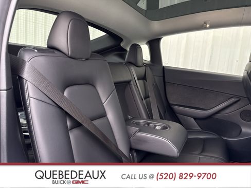 Used 2021 Tesla Model Y Long Range image 31