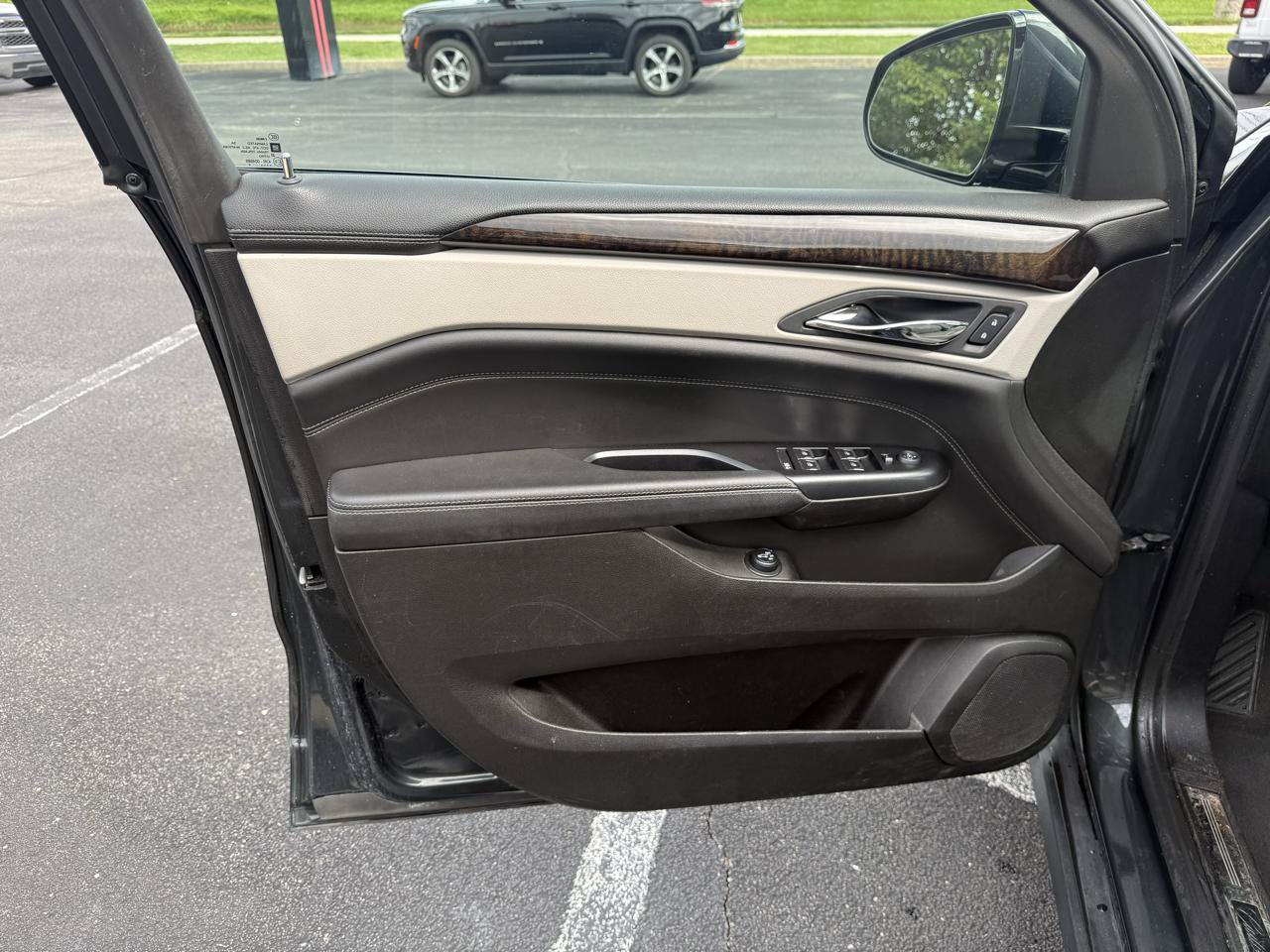 Used 2014 Cadillac SRX Performance w/ Driver Awareness Package FWD image 9