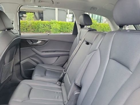 Certified 2023 Audi Q7 2.0T Premium Plus w/ Premium Plus Package AWD/4WD image 11