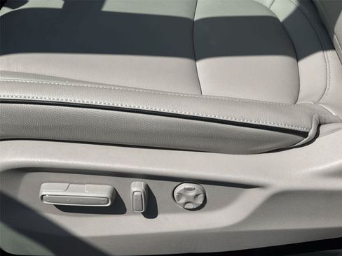 Used 2026 Honda Odyssey Touring image 13