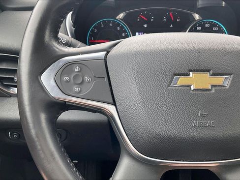 Used 2018 Chevrolet Traverse LT FWD image 19