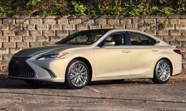 Certified 2021 Lexus ES 350 w/ Premium Package FWD image 14