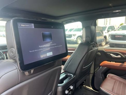 Used 2024 GMC Yukon Denali Ultimate AWD/4WD image 34