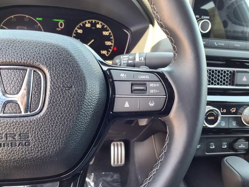Used 2025 Honda Civic Sport image 15