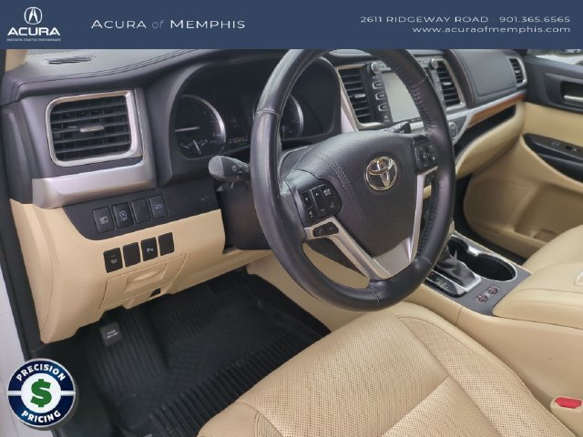 Used 2017 Toyota Highlander Limited FWD image 13
