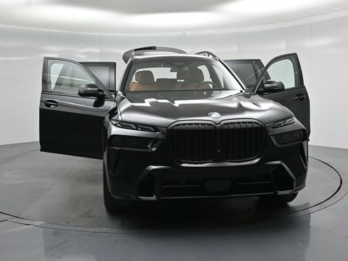 Used 2026 BMW X7 xDrive40i w/ Executive Package AWD/4WD image 34
