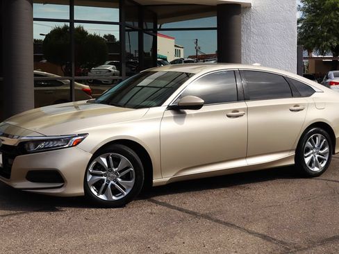 Used 2018 Honda Accord LX image 3
