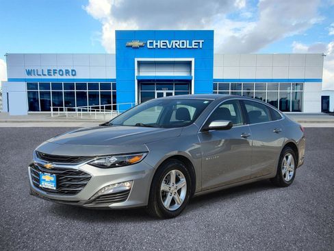 Used 2024 Chevrolet Malibu LT FWD image 1