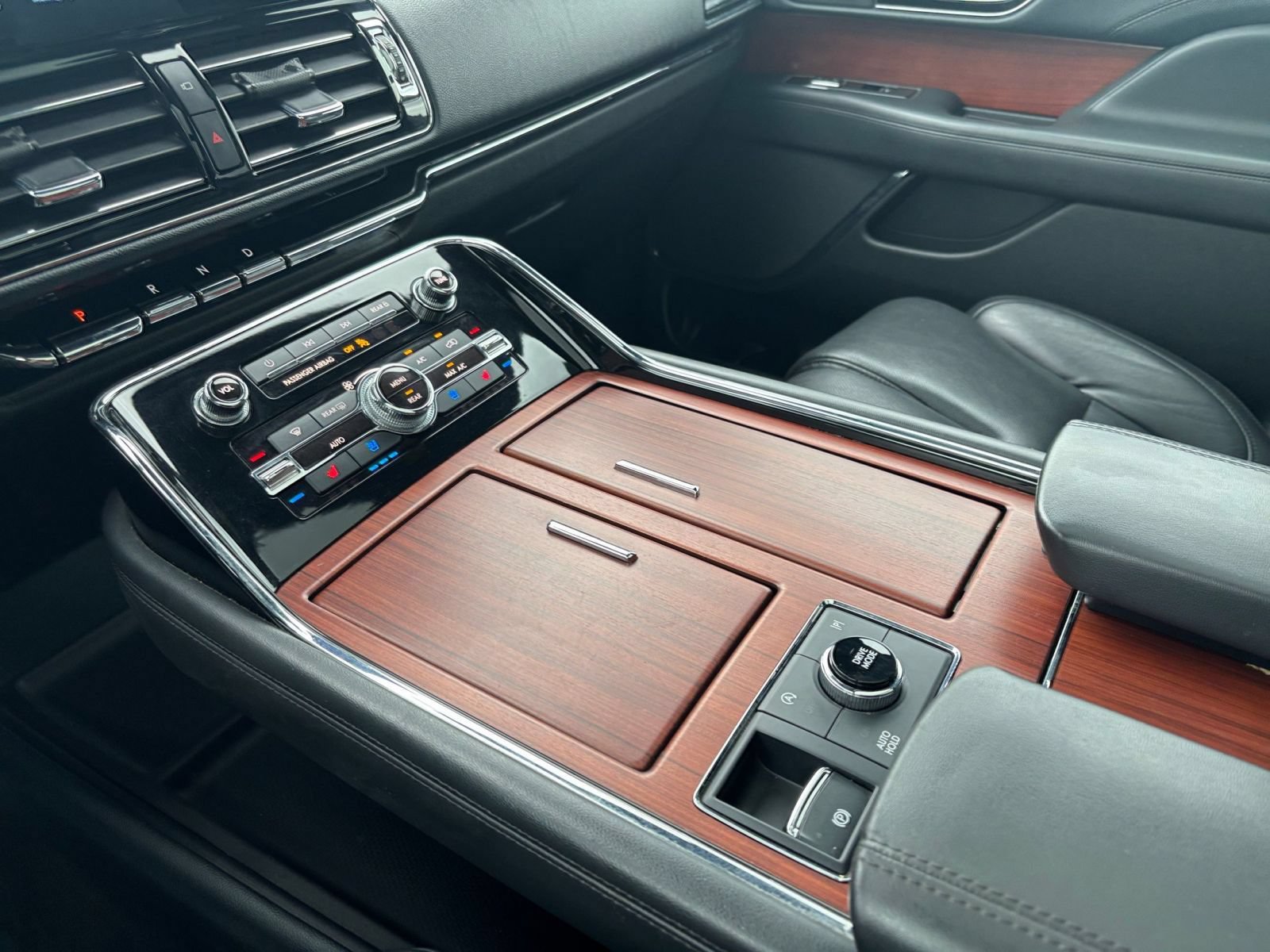 Used 2022 Lincoln Navigator Reserve RWD image 42
