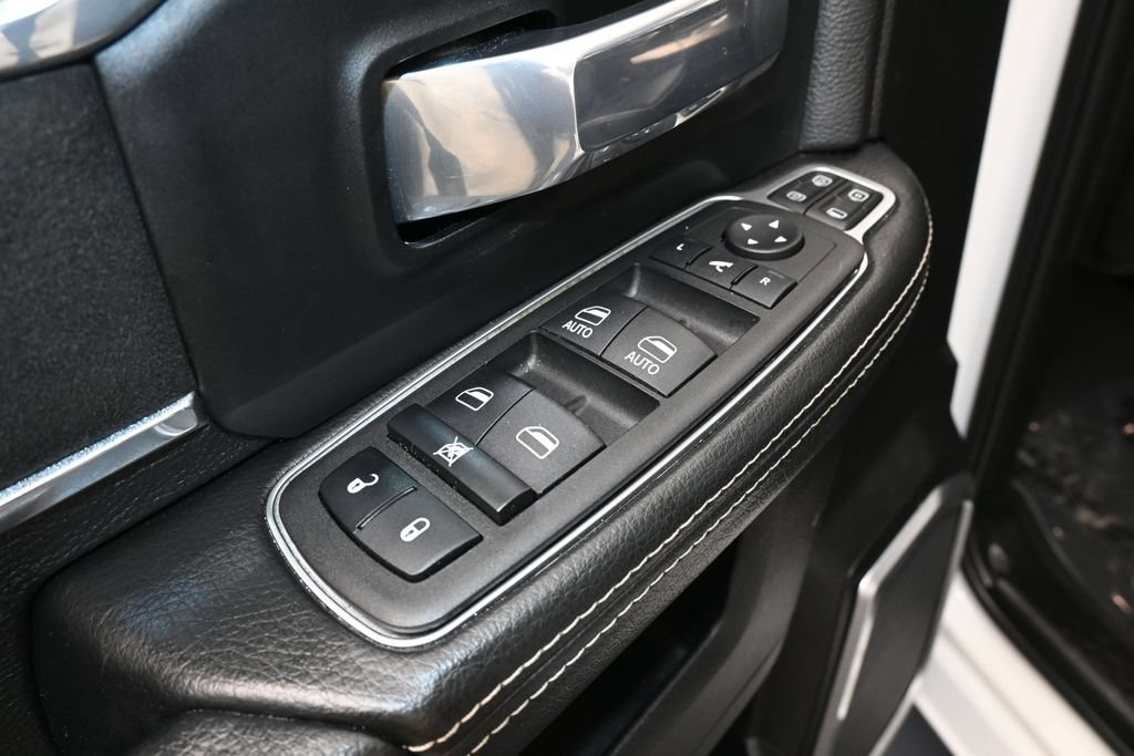 Used 2023 RAM 2500 Laramie AWD/4WD image 14