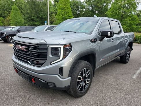 Used 2024 GMC Sierra 1500 AT4 w/ Technology Package AWD/4WD image 2
