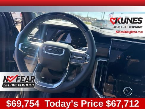New 2026 GMC Acadia Denali Ultimate w/ LPO, Floor Liner Package AWD/4WD image 46