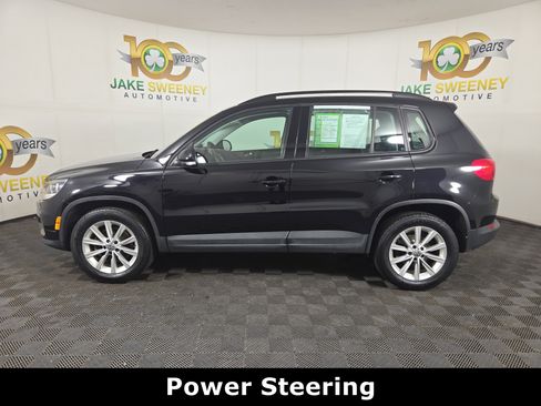 Used 2017 Volkswagen Tiguan Limited w/ Premium Package image 4