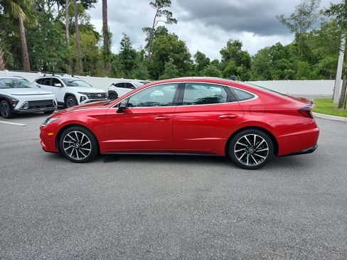 Used 2020 Hyundai Sonata SEL Plus w/ Tech Package FWD image 2