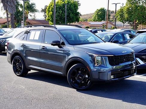 Used 2024 Kia Sorento SX AWD/4WD image 3