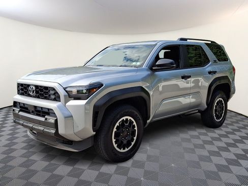 Certified 2025 Toyota 4Runner TRD Off-Road AWD/4WD image 3