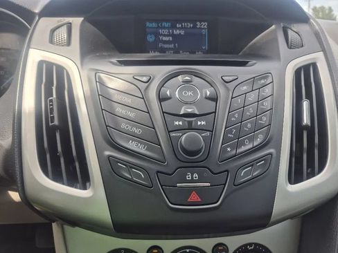 Used 2013 Ford Focus SE FWD image 23