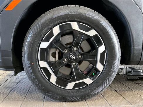 Used 2025 Hyundai Santa Fe SEL AWD/4WD image 32