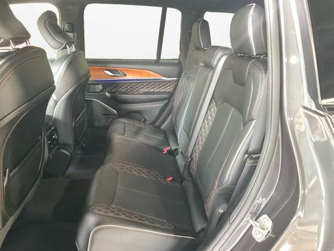 Used 2024 Jeep Grand Cherokee Summit AWD/4WD image 13