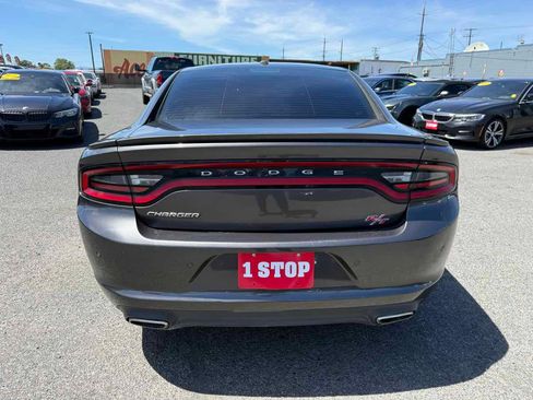 Used 2015 Dodge Charger SE w/ Sport Appearance Group RWD image 4
