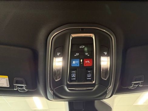 New 2026 Jeep Grand Cherokee Altitude RWD image 15