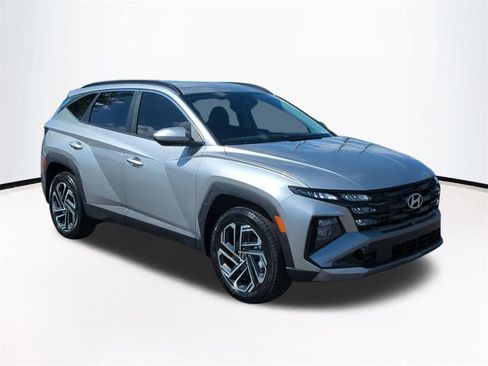 New 2026 Hyundai Tucson SEL Plus AWD/4WD image 2