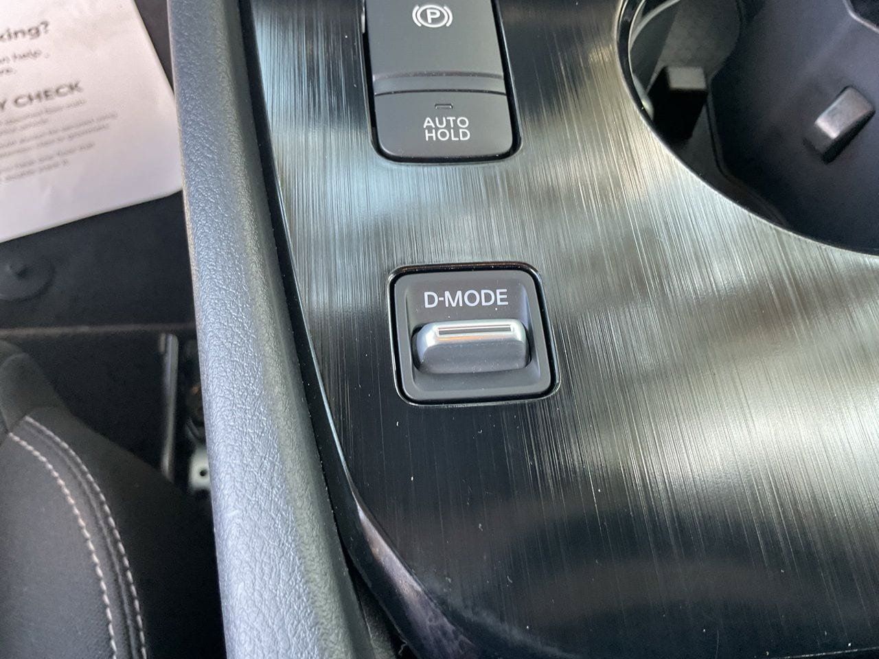 Used 2023 Nissan Rogue S FWD image 23