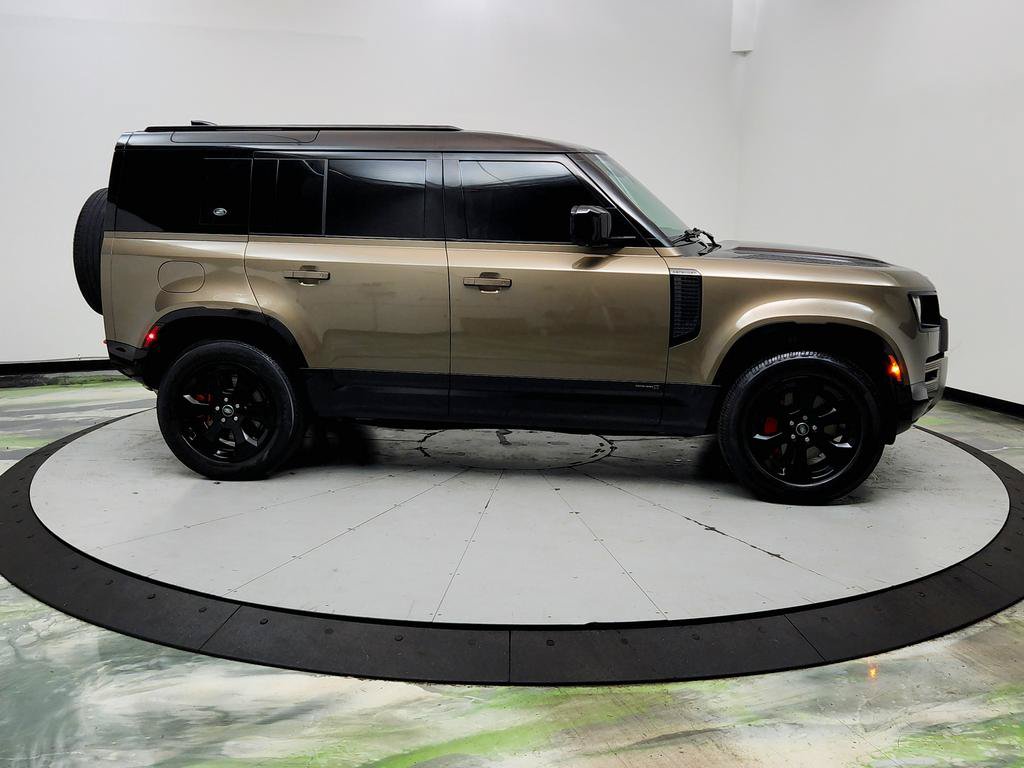 Used 2021 Land Rover Defender 110 X AWD/4WD image 4