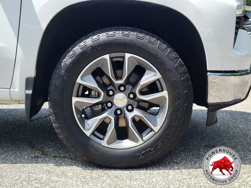 Used 2023 Chevrolet Silverado 1500 LT AWD/4WD image 11