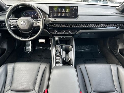Used 2025 Honda Accord Sport image 15