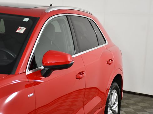 Used 2025 Audi Q3 2.0T Premium AWD/4WD image 13