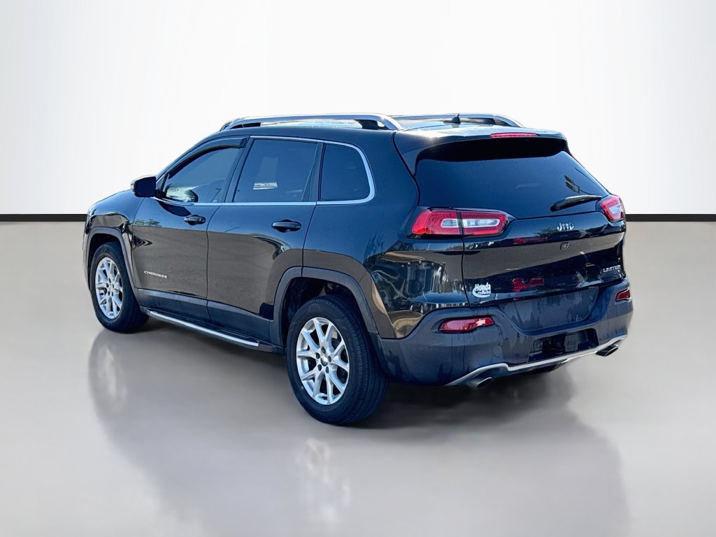 Used 2014 Jeep Cherokee Limited w/ Luxury Group FWD image 5