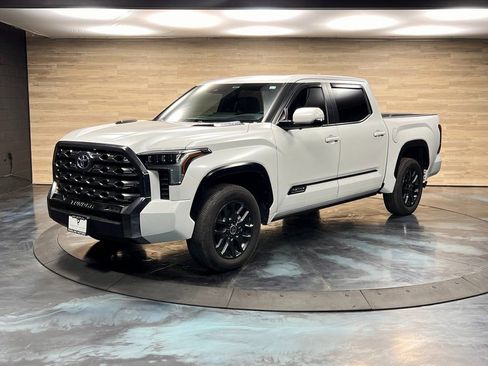 Used 2024 Toyota Tundra Platinum AWD/4WD image 7