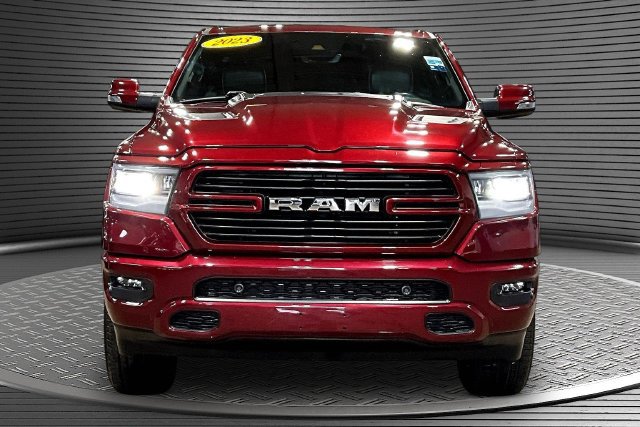 Used 2023 RAM 1500 Laramie AWD/4WD image 2