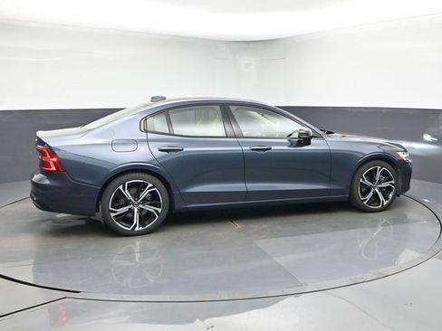 Used 2024 Volvo S60 B5 Plus w/ Climate Package FWD image 9
