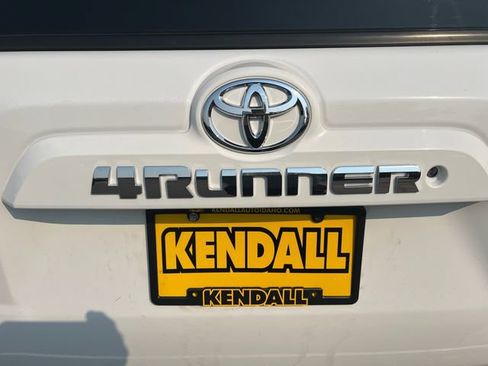 Used 2014 Toyota 4Runner SR5 Premium AWD/4WD image 30
