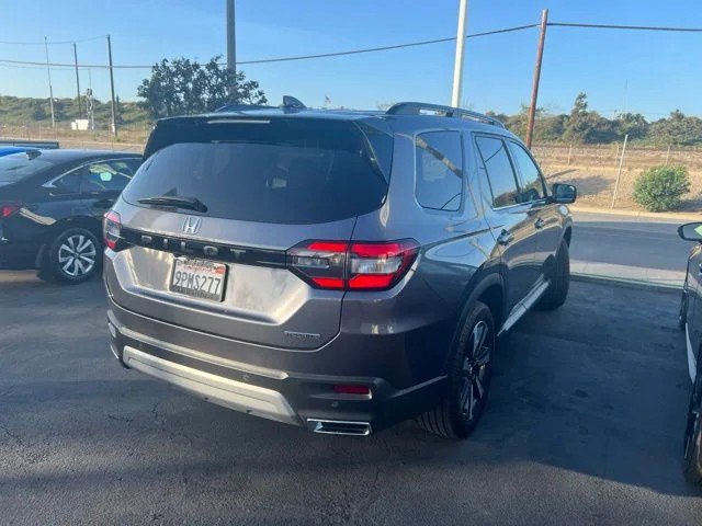 Certified 2025 Honda Pilot Touring image 15