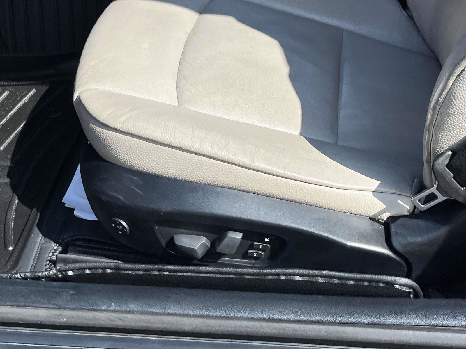 Used 2013 BMW 328i Convertible RWD image 25