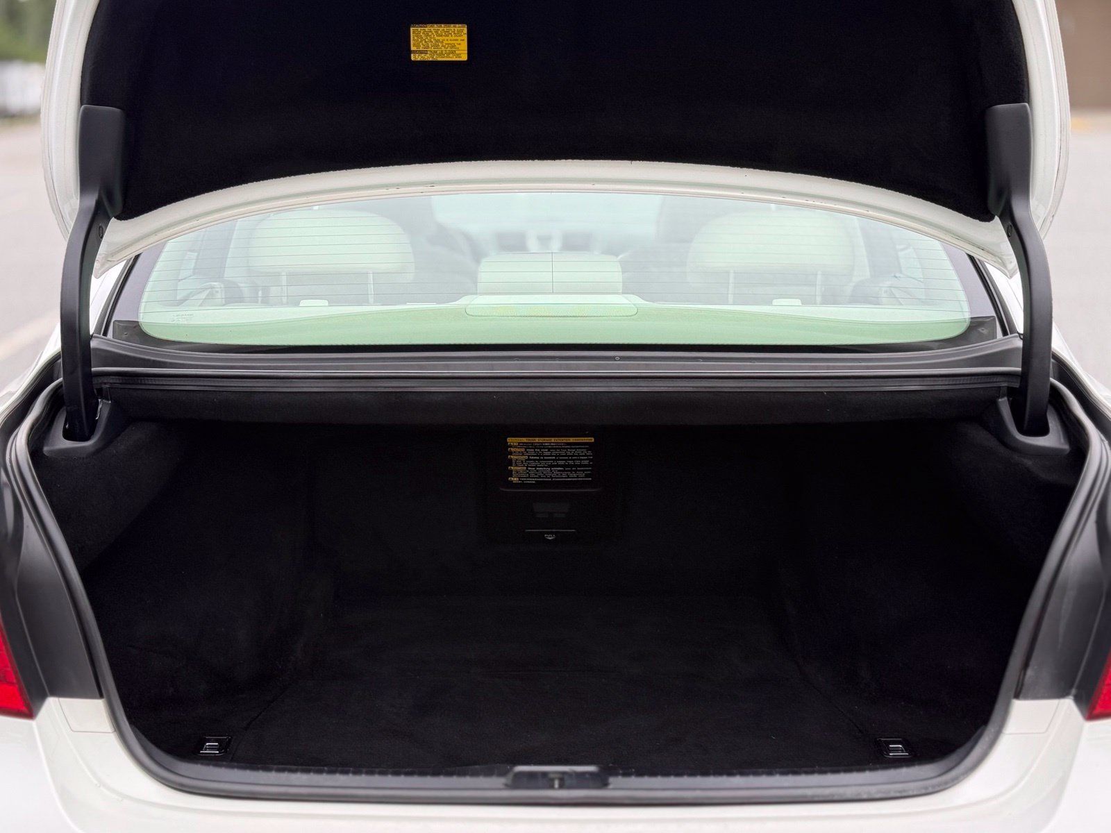 Used 2011 Lexus LS 460 w/ Comfort Pkg RWD image 51