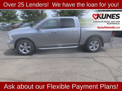 Used 2019 RAM 1500 Classic SLT w/ Luxury Group AWD/4WD image 6