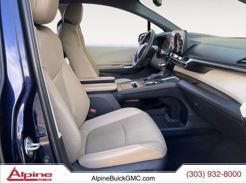 Used 2022 Toyota Sienna XLE image 15